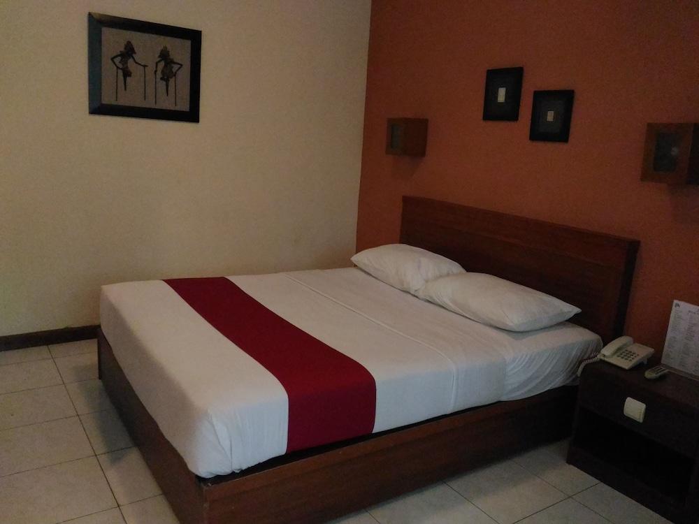 בנדונג Sukajadi Hotel, Convention And Gallery מראה חיצוני תמונה