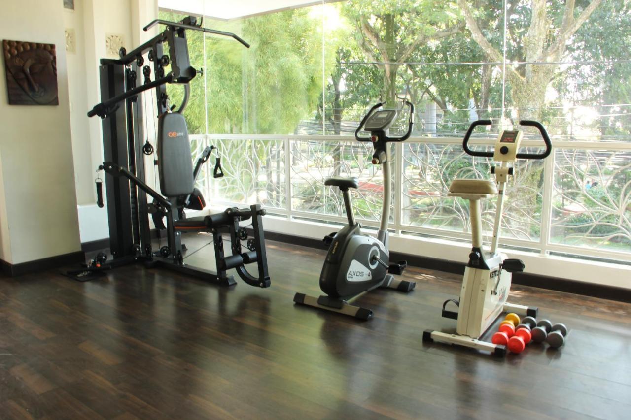 בנדונג Sukajadi Hotel, Convention And Gallery מראה חיצוני תמונה
